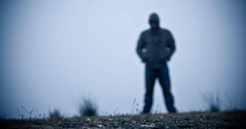 Угрожал и приходил на работу: сталкера из Алматы наказали за преследование бывшей жены