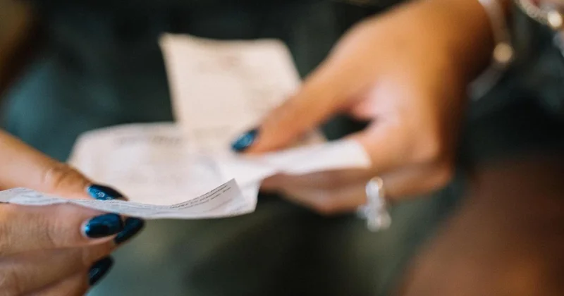 Резкий рост сумм за комуслуги заметили казахстанцы: названа причина