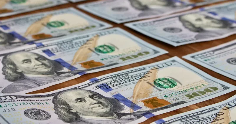 Доллар бағамы өсуі мүмкін: АҚШ тағы мықты статистика Қазақстанға да әсер етпек