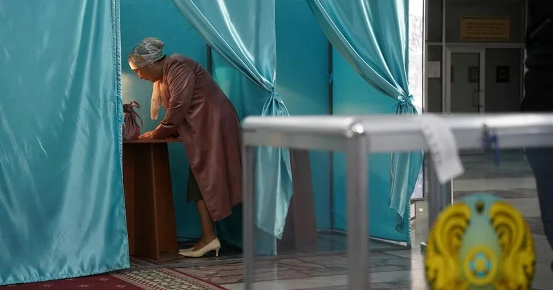 К казахстанцам официально обратились перед референдумом по проекту Конституции