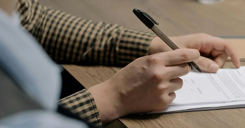 Был под арестом: казахстанец хотел, чтобы знакомого не уволили с работы, а получил срок