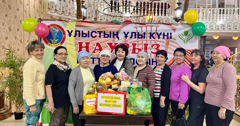 Жақсылық жасап жарысайық : Астанада зейнеткерлер қайырымдылық акциясын өткізді