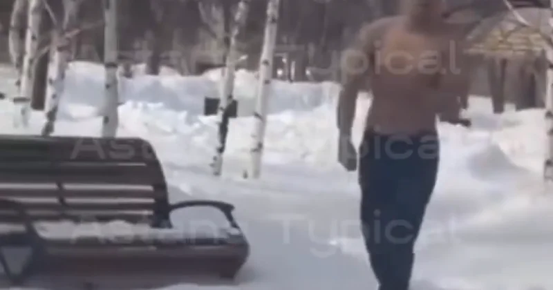 Мужчина с ножом бегал в Астане (ВИДЕО)