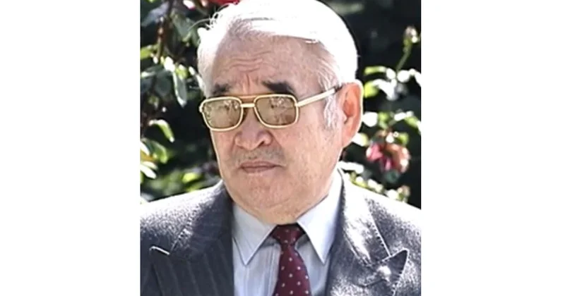 Парасат биігіндегі қайраткер