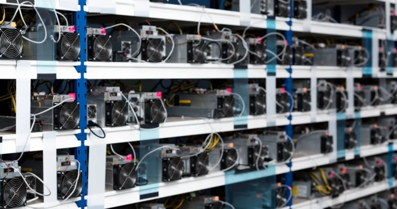 Қазақстандық заңсыз “бизнесі“ үшін бас бостандығынан және 185 миллион теңгесінен айырылды