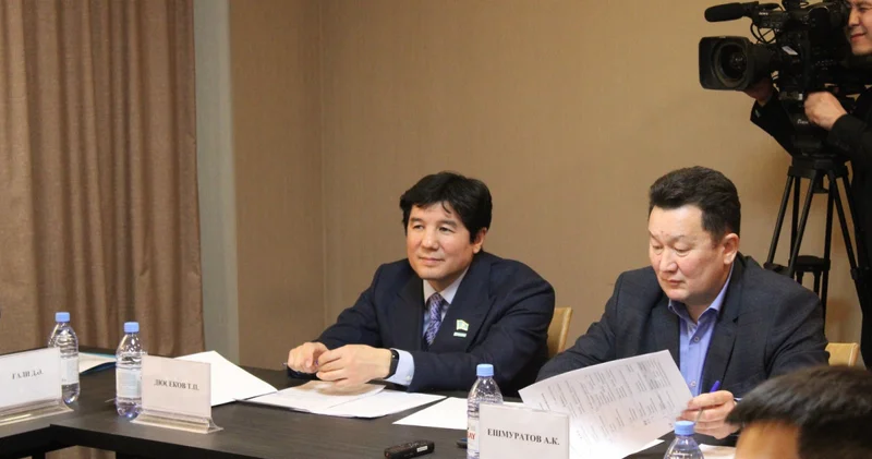 Конституция 2026: Еуразиялық интеграция институты сараптама клубының алаңында партиялық жүйенің болашағы қаралды