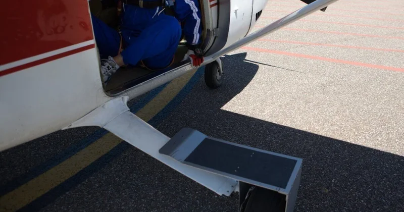 Двух младенцев доставили вертолетом из Аркалыка в Костанай (ВИДЕО)