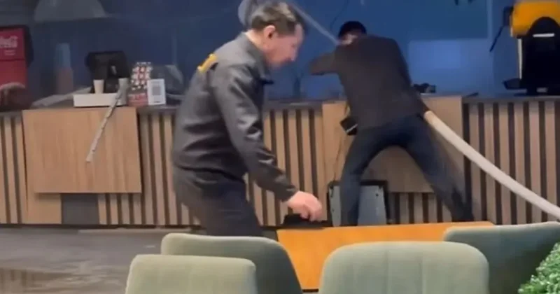 Посетители бросились в огонь и спасли ТРЦ в Алматы