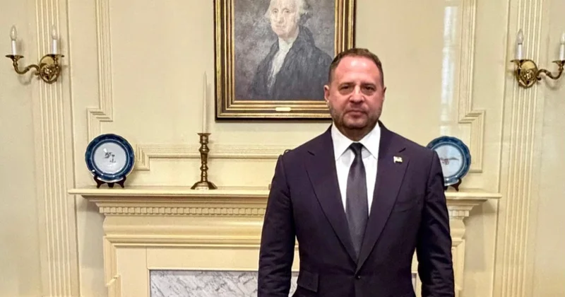 Экс главе офиса президента Украины Ермаку предъявили обвинения в отмывании доходов