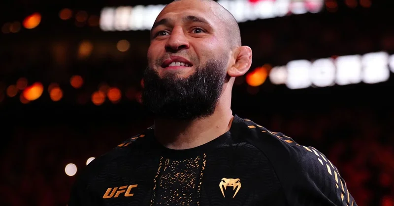 Чимаев рухнул в рейтинге UFC после поражения от Стрикленда и потери пояса