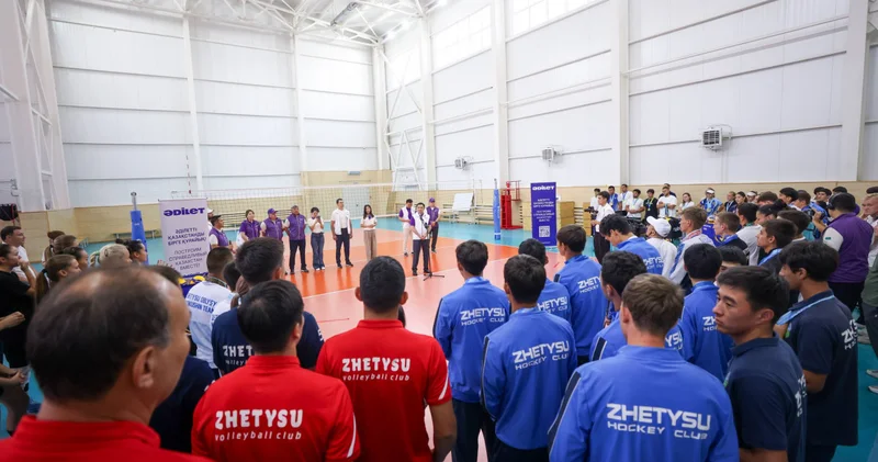 Қазақстанның он дүркін чемпиондары Әділет партиясын қолдады