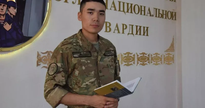 18 жасымда Еуропаға кеттім : Ұлан сарбазы төрт тілде сөйлейді