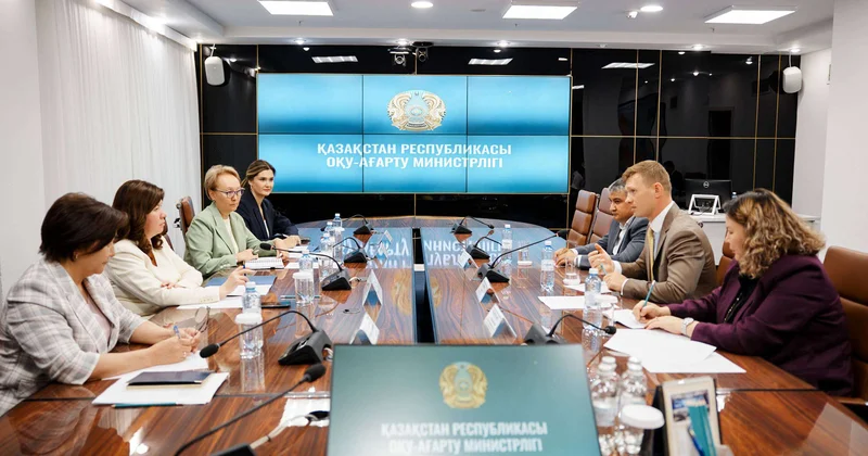 Казахстан представит свою позицию по защите прав детей в Женеве