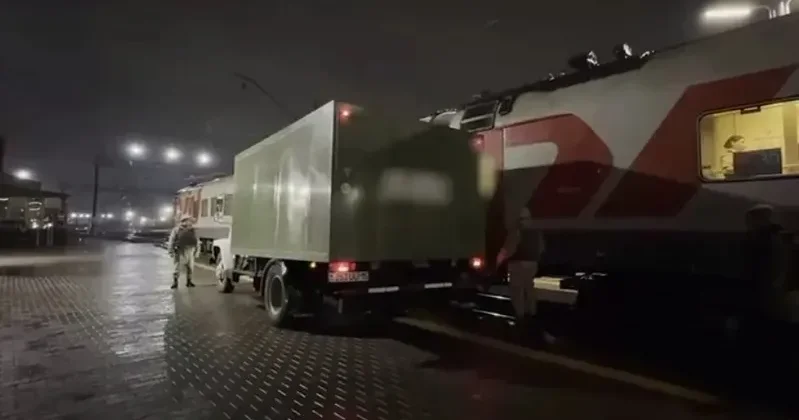 Алматыдағы есірткі зертханасында екі адам көз жұмған: қылмыстық топтың басшысы Ресейден экстрадицияланды
