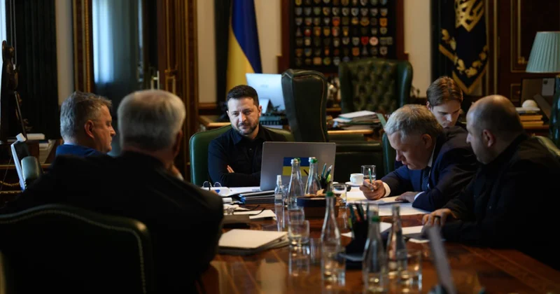 Еуропада Трамптың Украинадағы лидерді ауыстыру туралы үндеуінен кейін Зеленскийді қолдады
