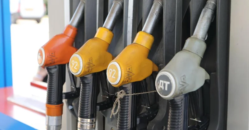 Новый запрет на вывоз бензина и дизтоплива вводит Казахстан