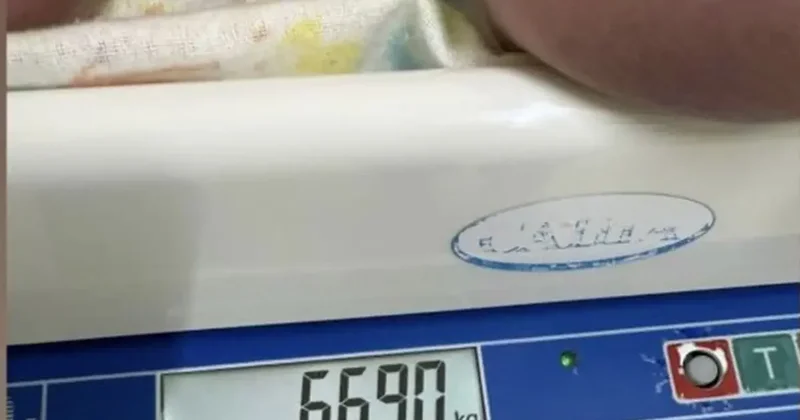 Девочка гигант весом более 6 кг родилась в Мангистау