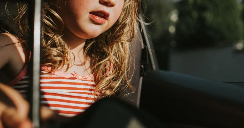 Таксист увез девочку в Караганде, пока мать обходила машину