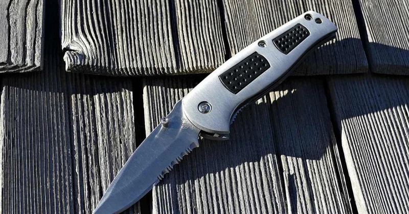 Женщина ударила соседа ножом в сердце в Экибастузе