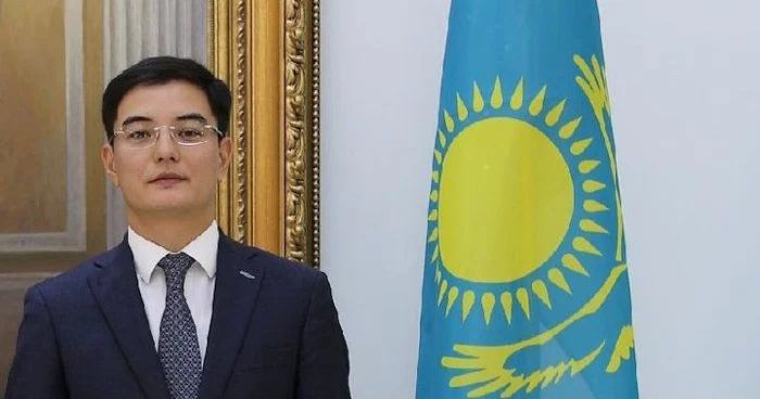 Атыраудың тумасы Қазақстан Сыртқы істер министрінің кеңсесін басқарады