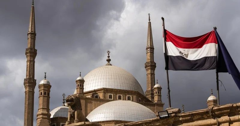 Туристы попали в смертельное ДТП в Египте: среди пострадавших дети