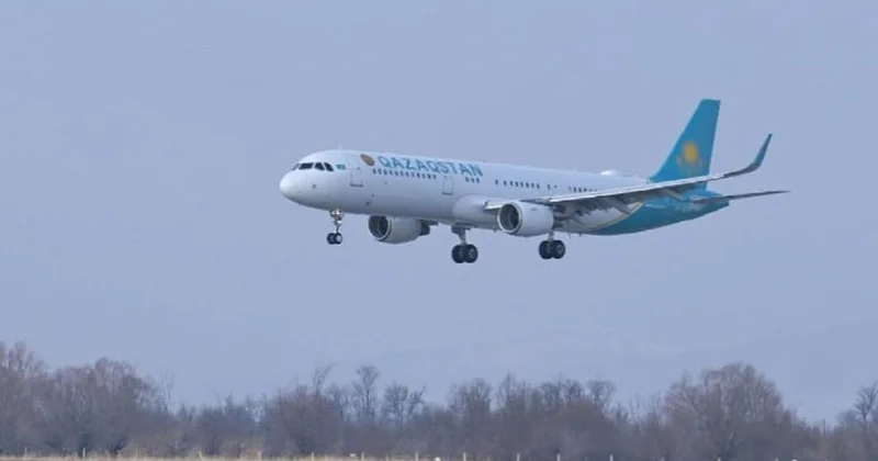 Пресс секретарь Путина объяснил, почему борт Токаева сопровождали истребители