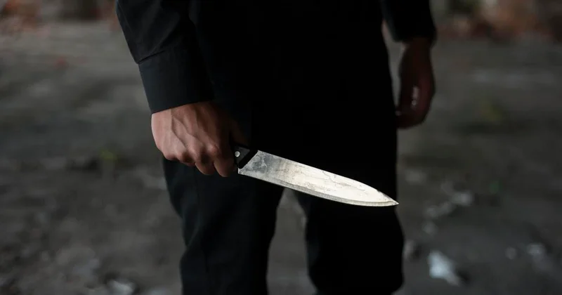 Психически больной человек зарезал соседа на глазах семьи в Атырауской области