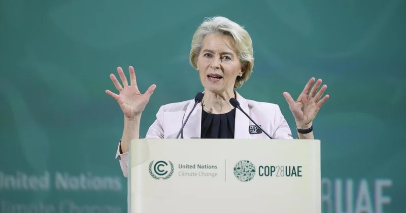 Фон дер Ляйен потребовала, чтобы Трамп не лез в дела Европы