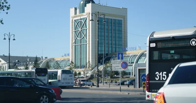 В Астане вернется осенняя погода после метели и гололедицы