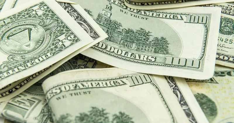 Курс доллара еще больше подорожал к концу недели в Казахстане
