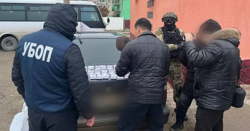 Требовали 10 тыс. долларов: задержание провели на юге Казахстана