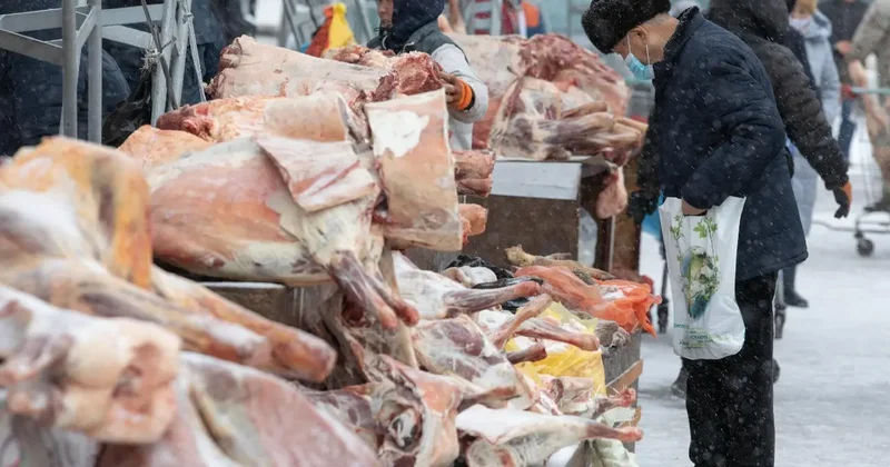 Мясо на рынках и в магазинах будут проверять ежедневно: Минсельхоз готовит поправки в закон