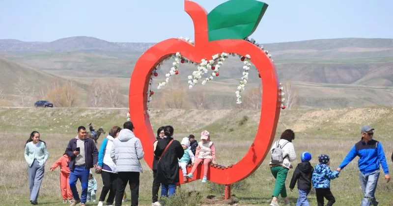 О создании условий для туризма в Жетысу рассказал аким области