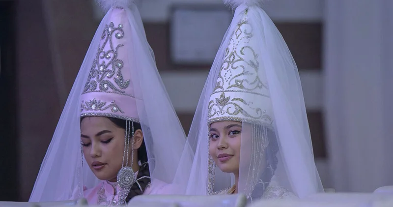 Всё это следует шить