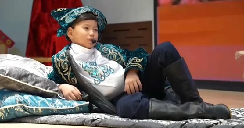 Жаркент оқушылары театр өнеріне жақындады