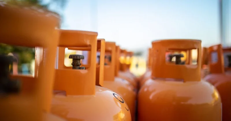 Газовый баллон взорвался в кафе на станции Мойынты в Карагандинской области