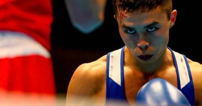 Сакен Бибосынов вышел в финал ЧМ по боксу 2025 в Дубае