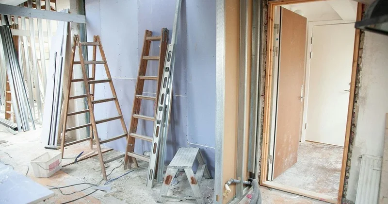 Совместный ремонт довел семейную пару до поножовщины в Павлодаре