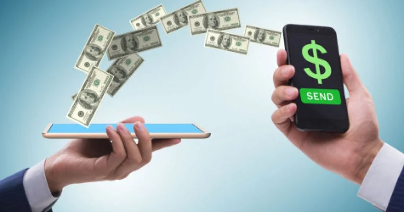 Әуежайда әріптесін алдап, 1 млн теңге алған экс қызметкер сотталды