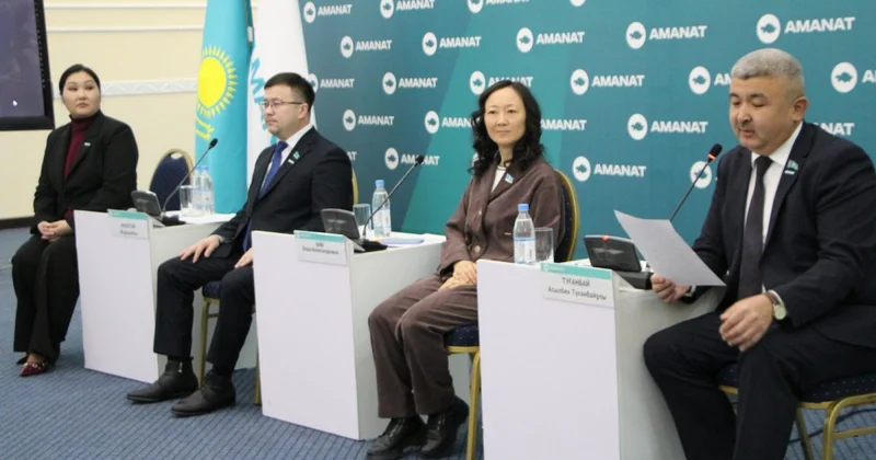 Развитие волонтерского движения обсудили мажилисмены с общественниками в Павлодарской области