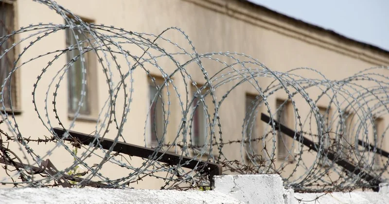 Дело о пытках в Атбасаре: прокуратура внесла протест из за оправдания 12 сотрудников КУИС