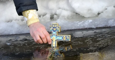 Крещенские купания: где и когда в Астане можно окунуться в прорубь