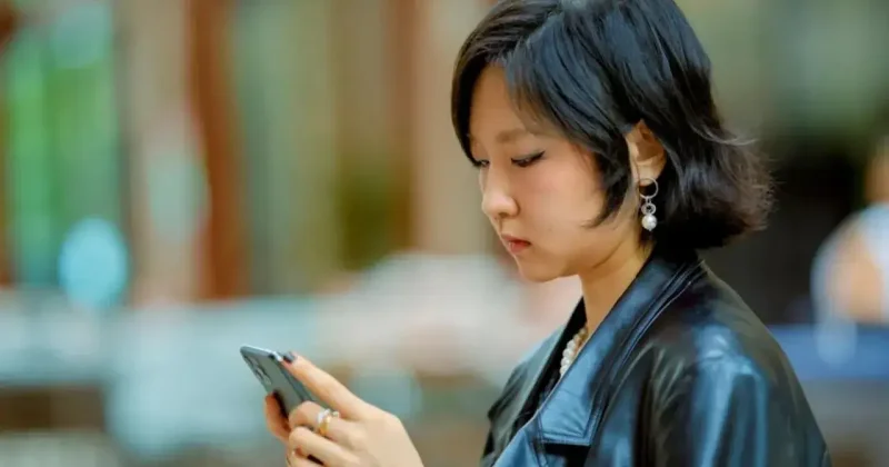 "Ты умер?" В Китае набирает популярность приложение для одиноких молодых людей