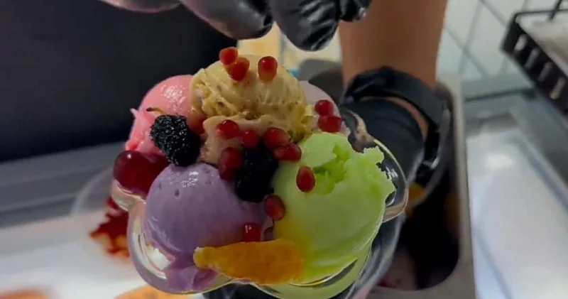 Шұбаттан қазақ балмұздағы дайындалды