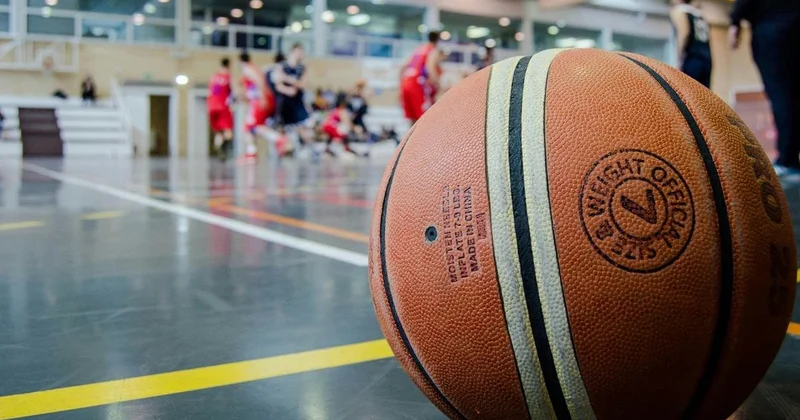 13 летний подросток умер на баскетбольной площадке в Атырау