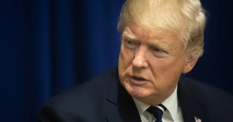 Трамп Иранмен іскерлік байланысы бар елдерге 25 пайыз баж салығы салынатынын хабарлады