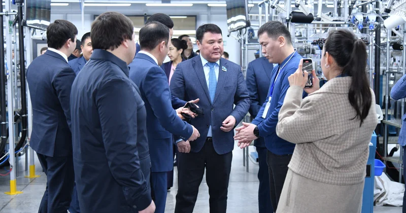 Шымкенттегі кәсіпорын жылына 50 млн жұп шұлық шығарады