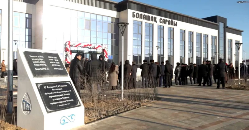 ҚазМұнайГаз Жаңаөзенде оқушылар сарайын салып берді