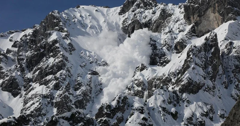 Спасатели призвали алматинцев отложить поход в горы