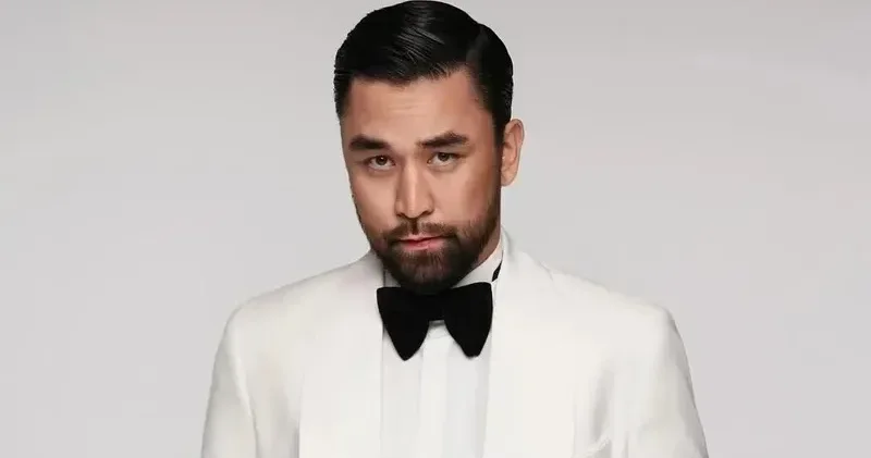 Amre наурыз айында жанкүйерлерін қуантпақ